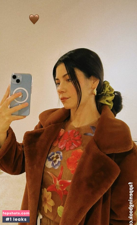 Marina Diamandis gallery photo #135