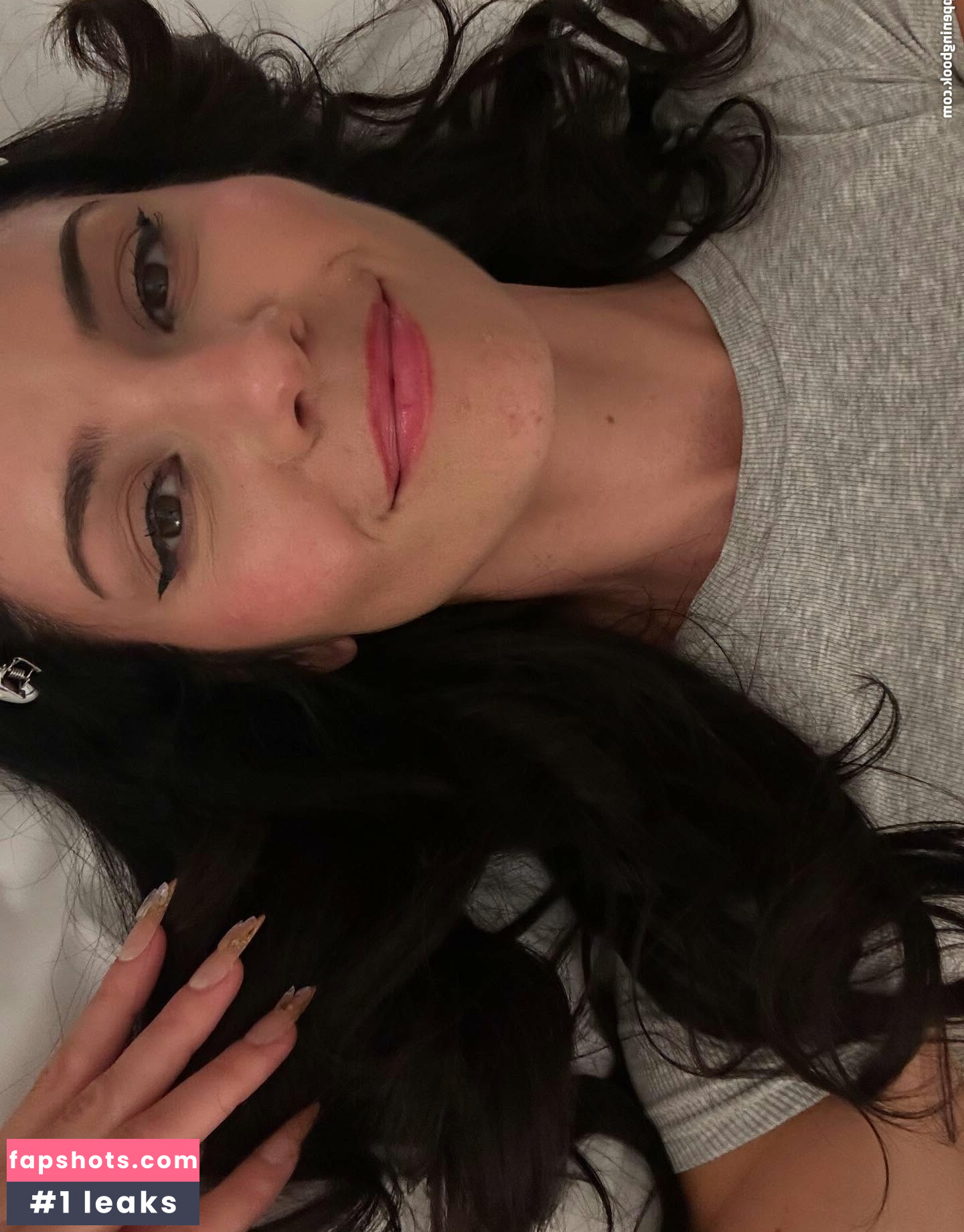 Marina Diamandis gallery photo #15