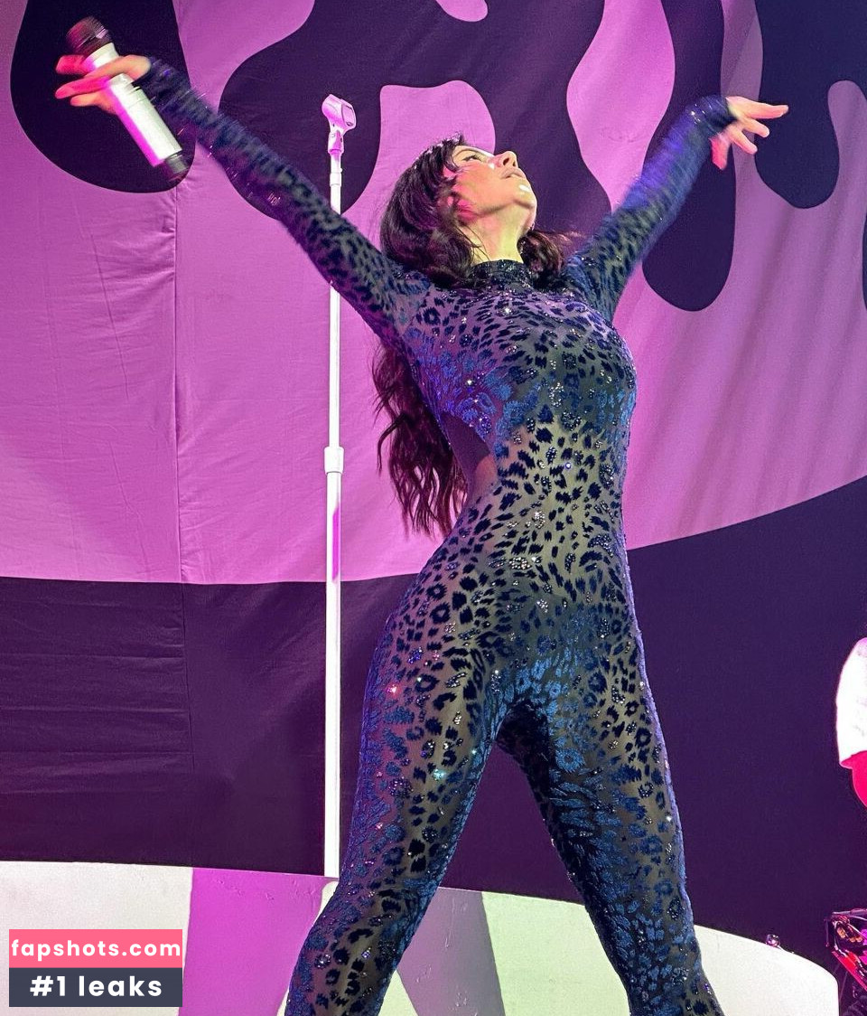 Marina Diamandis gallery photo #161