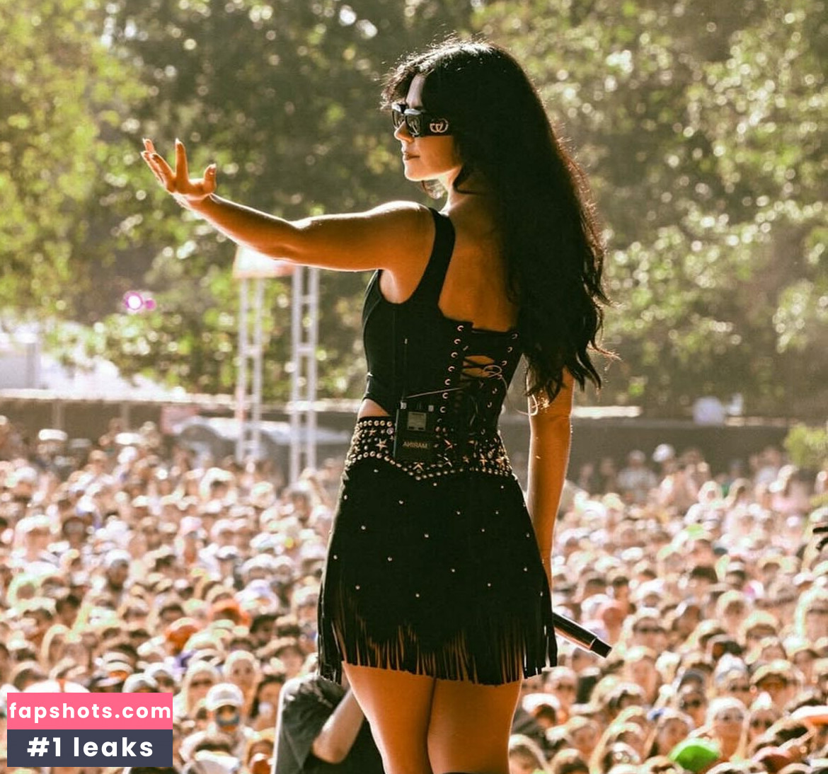 Marina Diamandis gallery photo #3