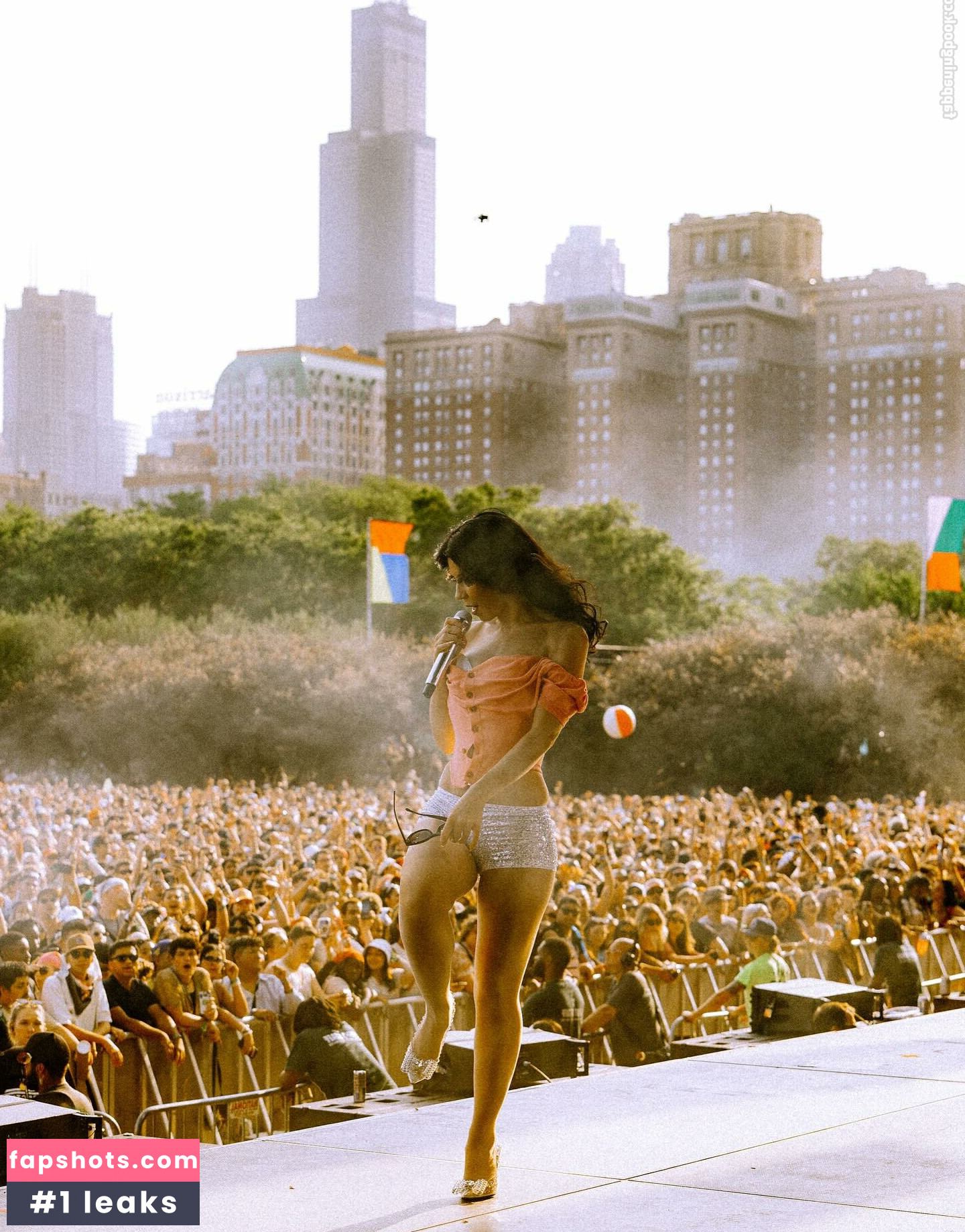 Marina Diamandis gallery photo #21