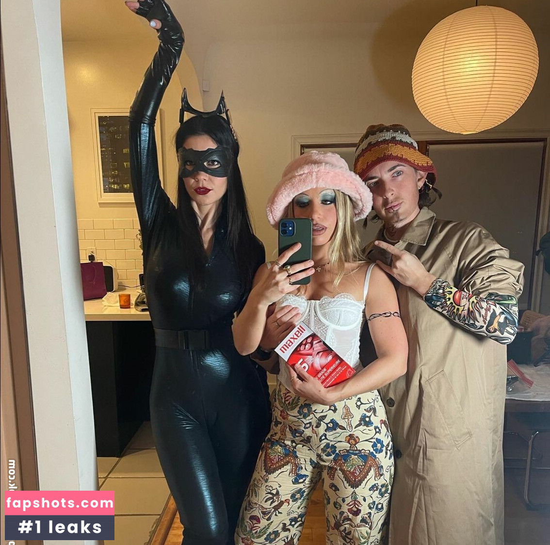 Marina Diamandis gallery photo #252