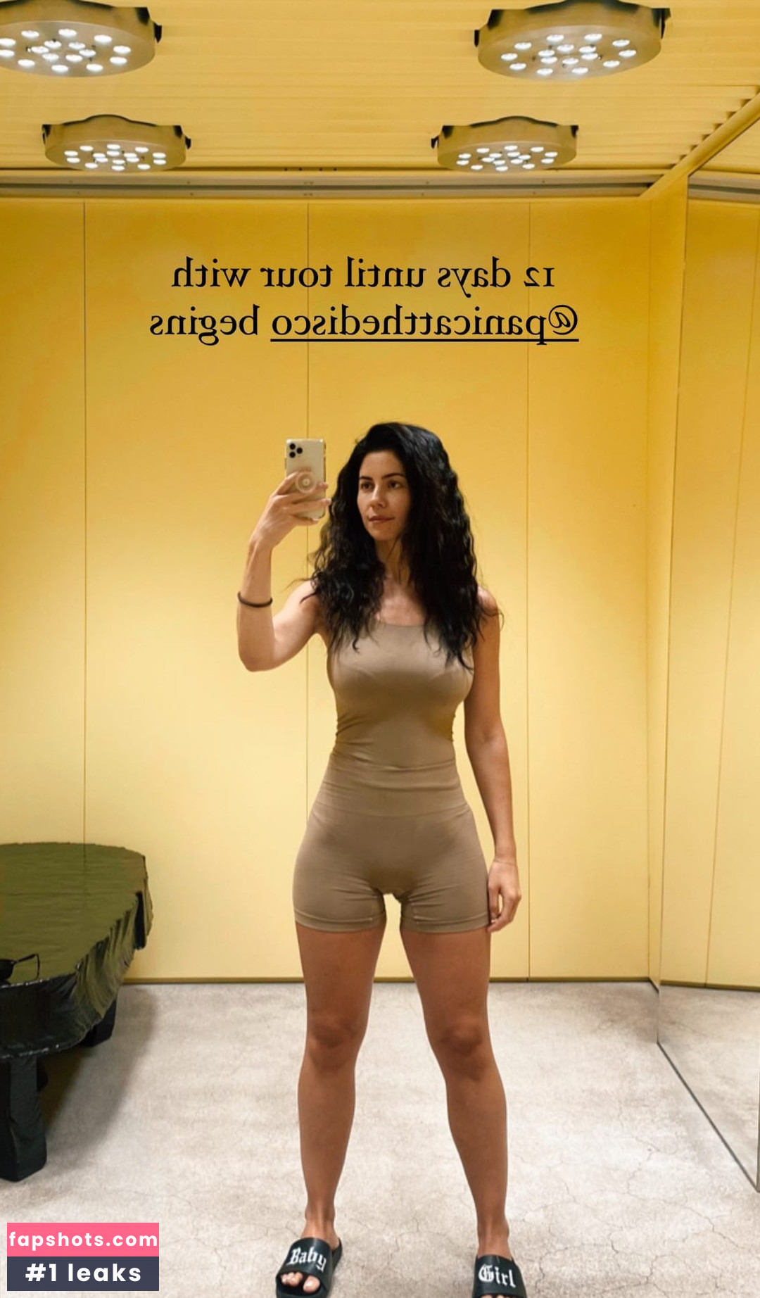 Marina Diamandis gallery photo #262