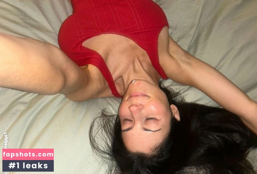 Marina Diamandis gallery photo #29