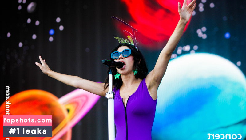 Marina Diamandis gallery photo #76