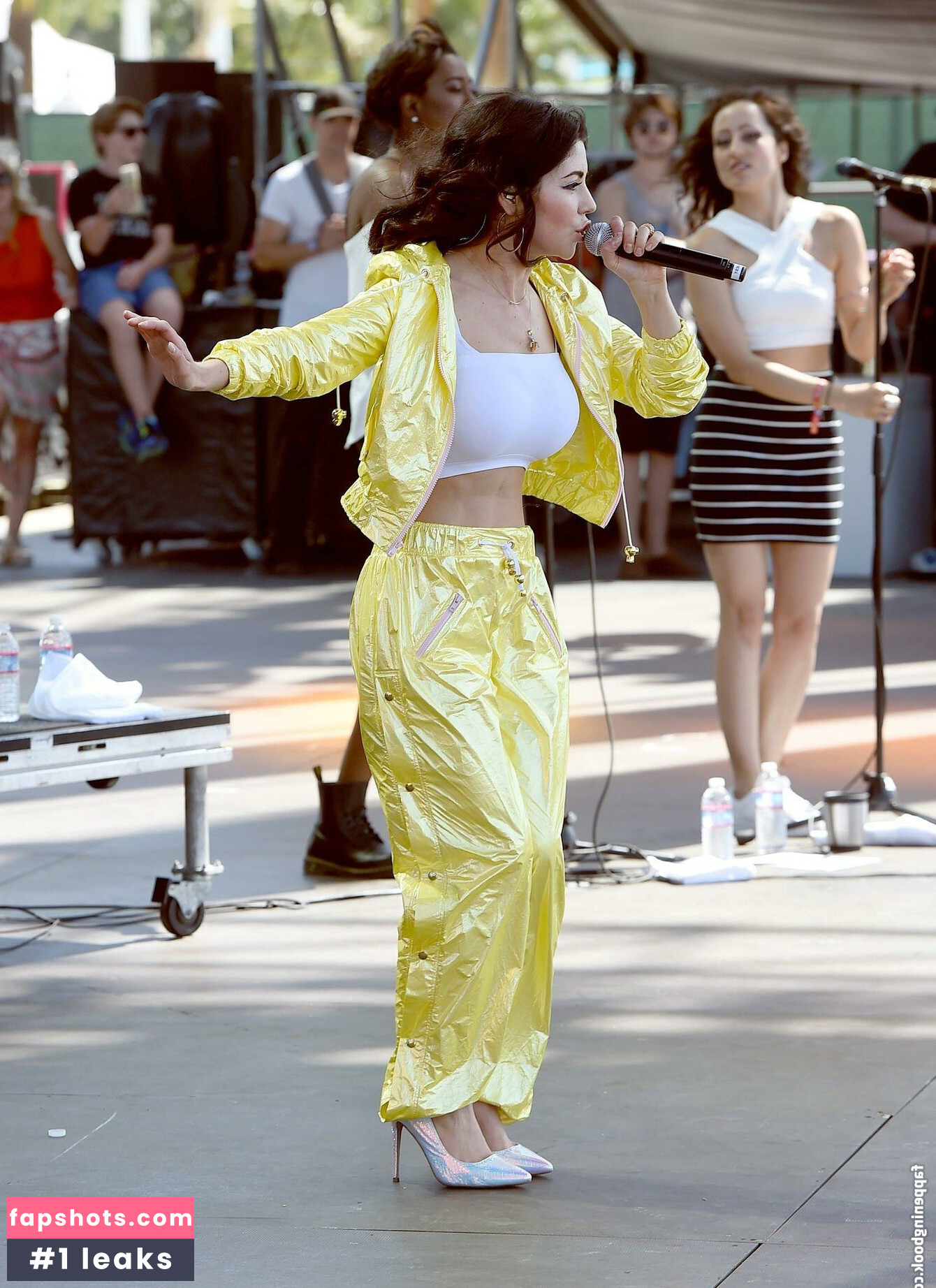Marina Diamandis gallery photo #99