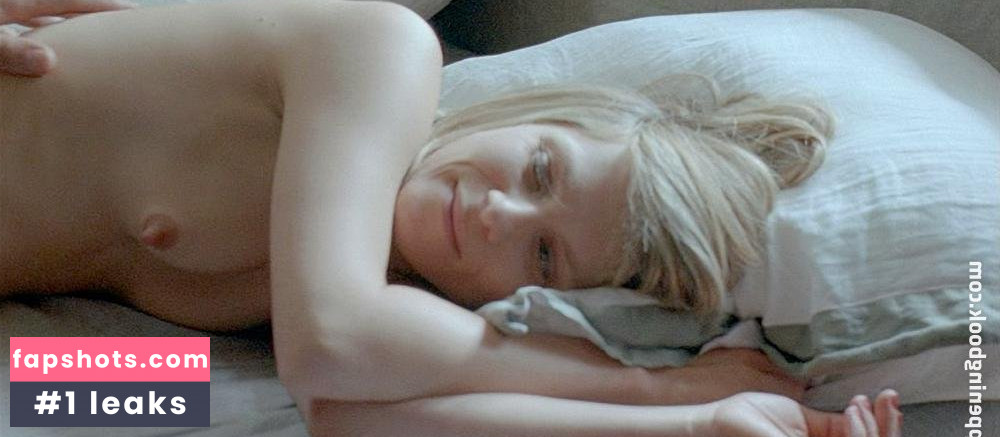 Marina Foïs gallery photo #20