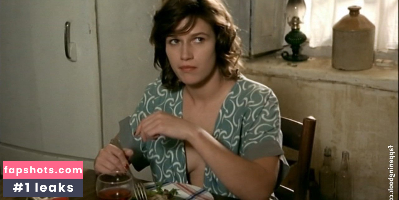 Marina Golovine nude babe gallery