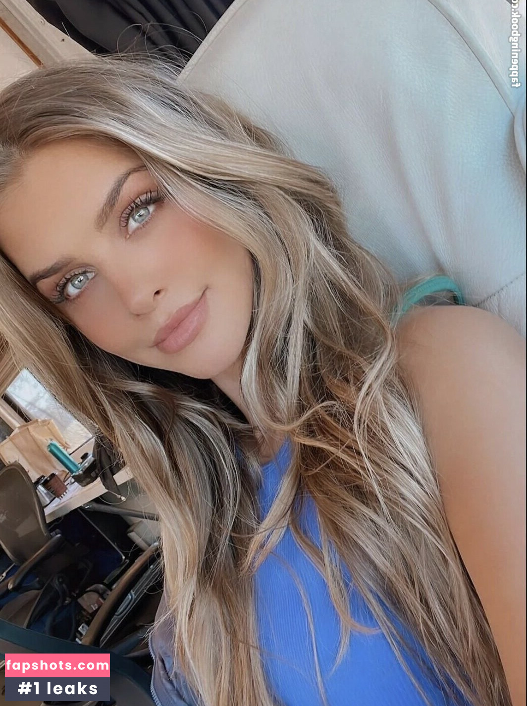 Marina Laswick gallery photo #4