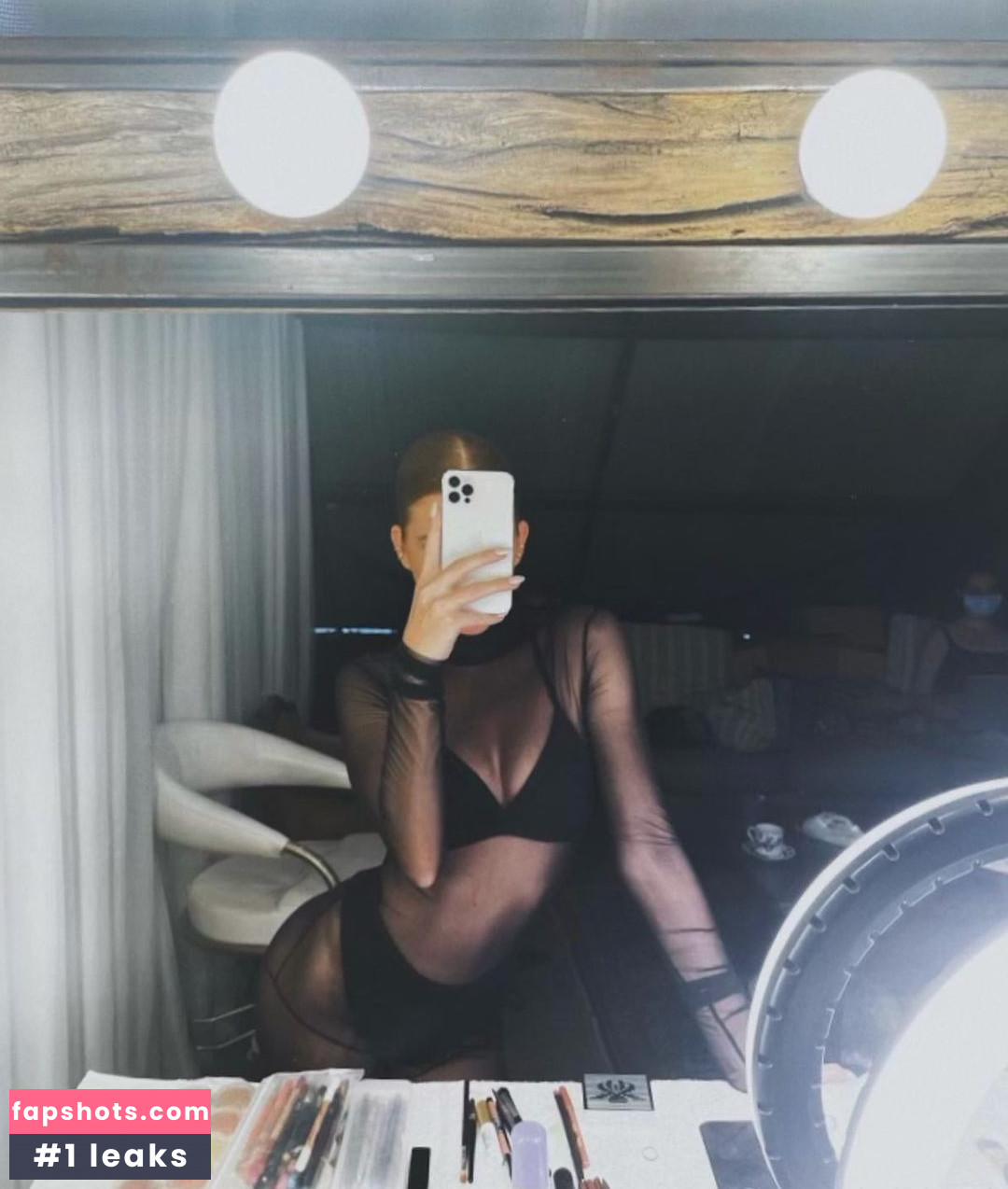 Marina Ruy Barbosa gallery photo #142