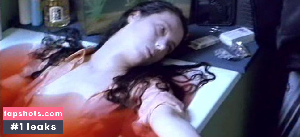 Marina Saura gallery photo #6