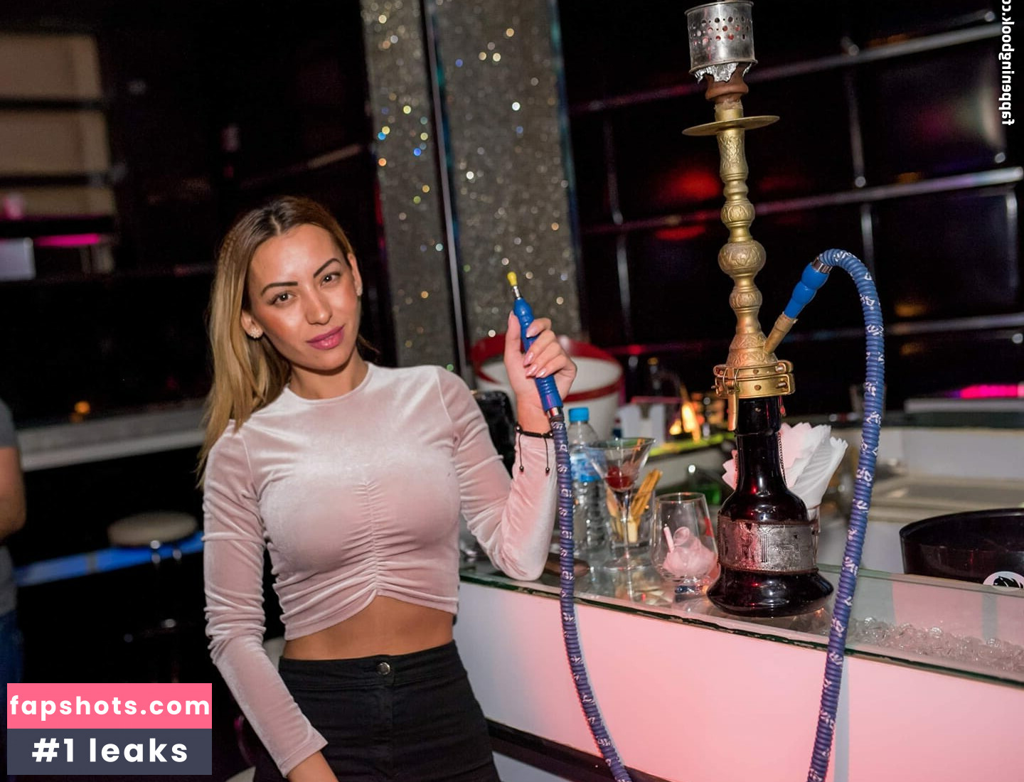 Marinela Adalbertova gallery photo #8