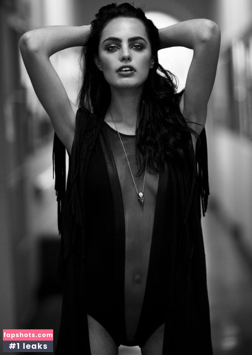 Marinet Matthee gallery photo #15