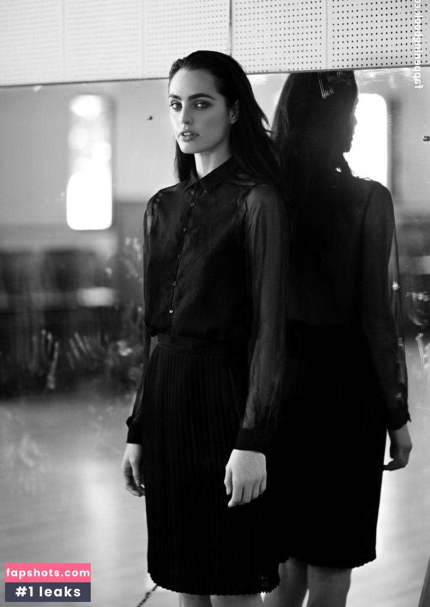 Marinet Matthee gallery photo #17