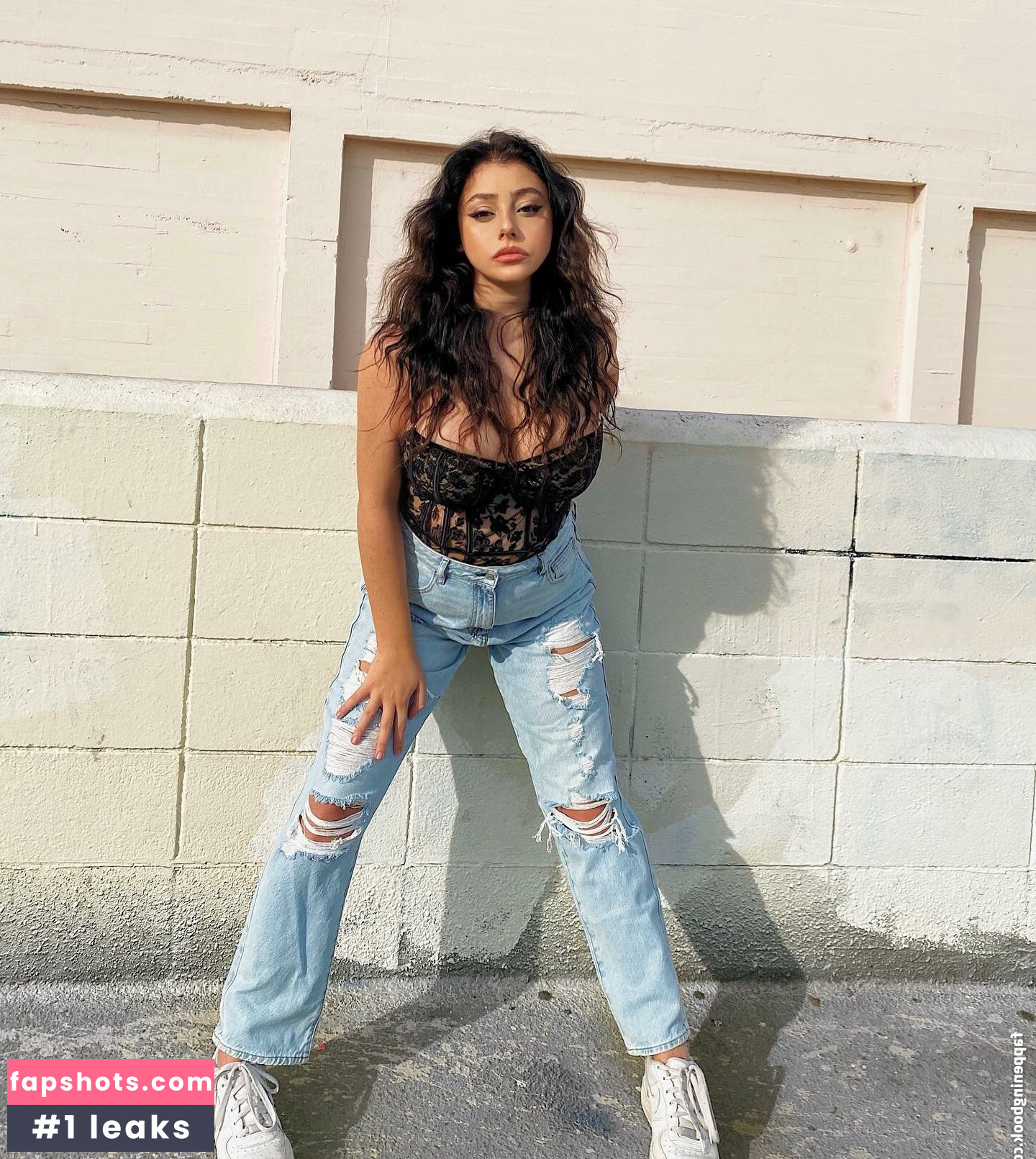 Marisa Groch gallery photo #20