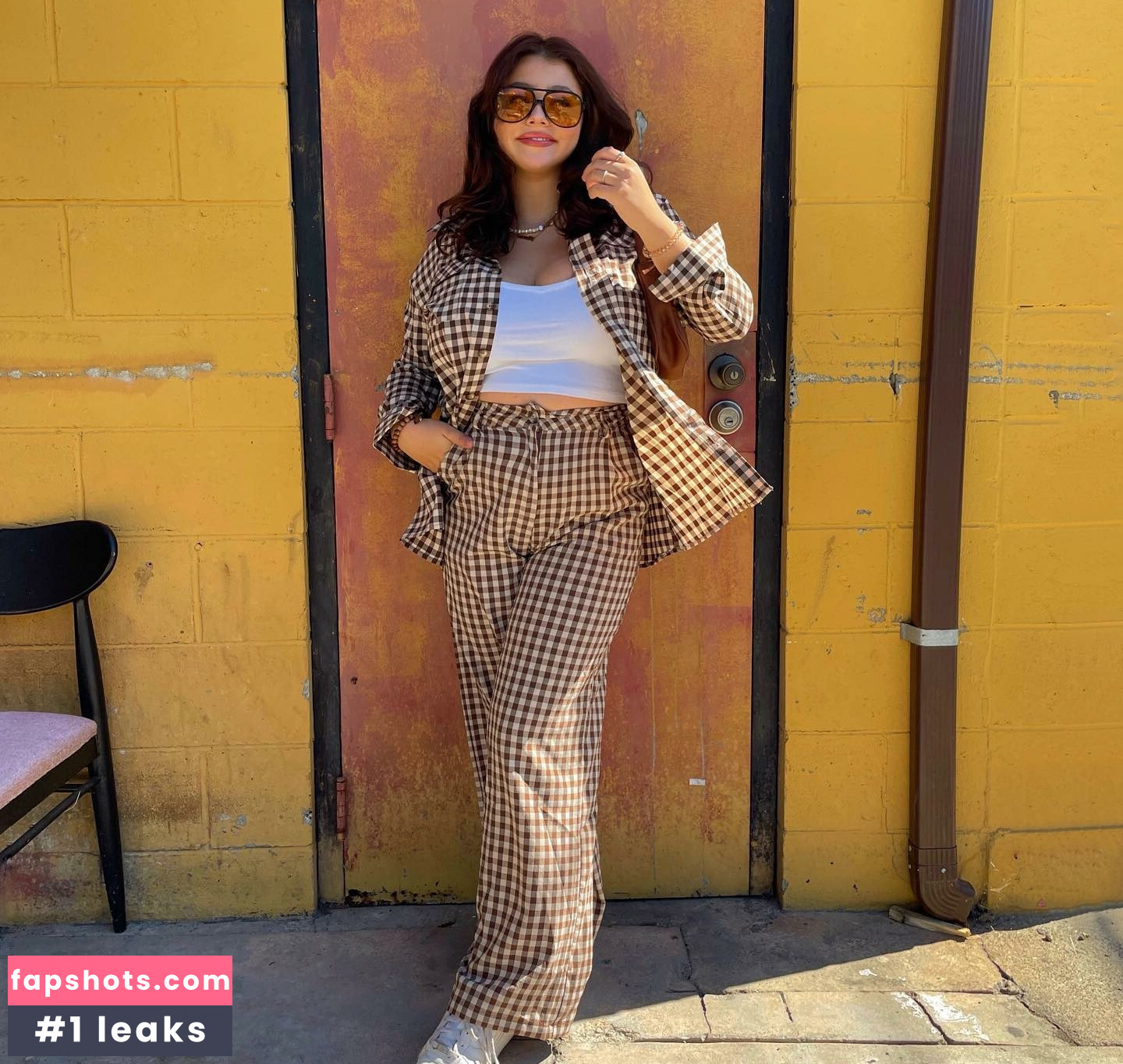 Marisa Groch gallery photo #23