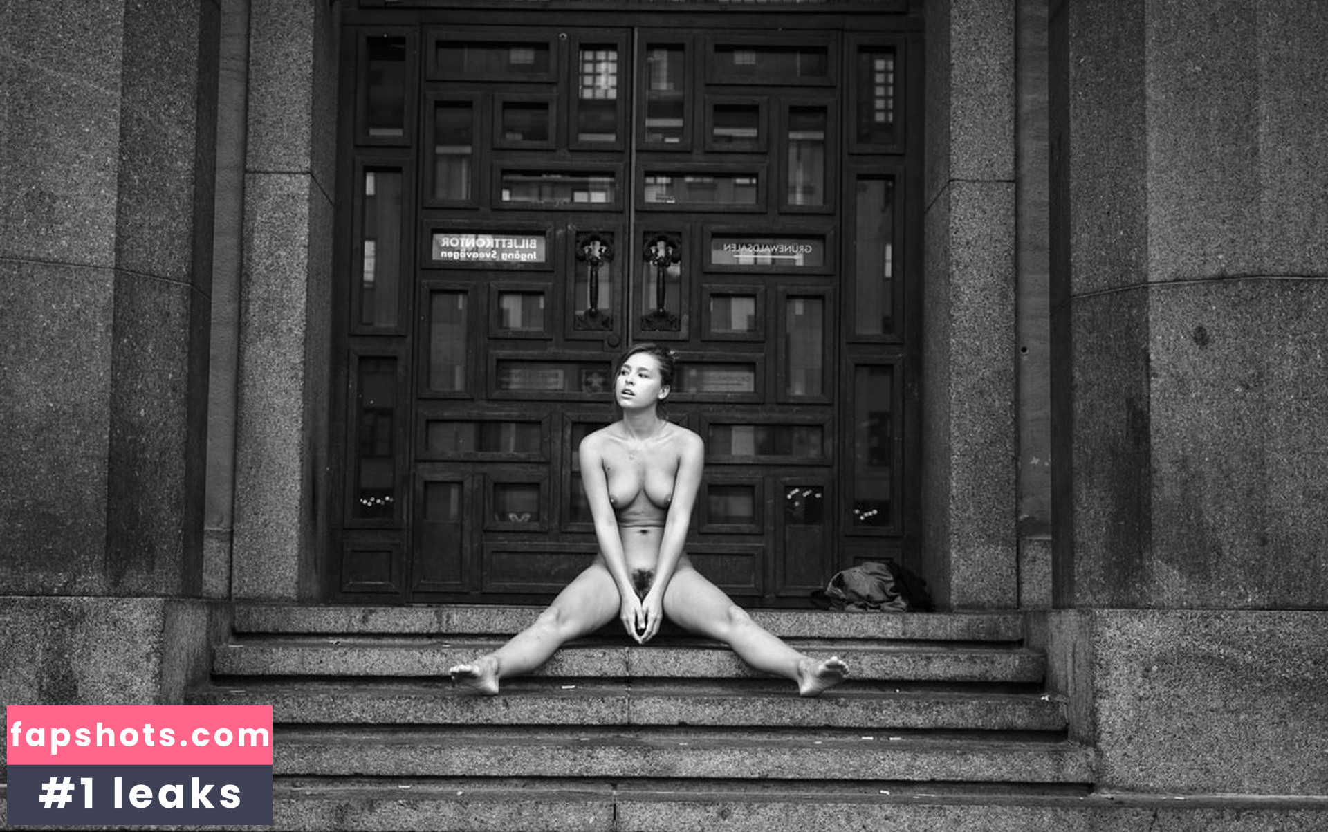 Marisa Papen Nude Leaks OnlyFans Photos #303 - LeakJerk