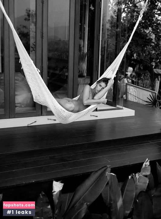 Marisa Papen Nude Leaks OnlyFans Photos #383 - LeakJerk