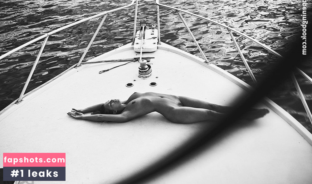 Marisa Papen Nude Leaks OnlyFans Photos #416 - LeakJerk