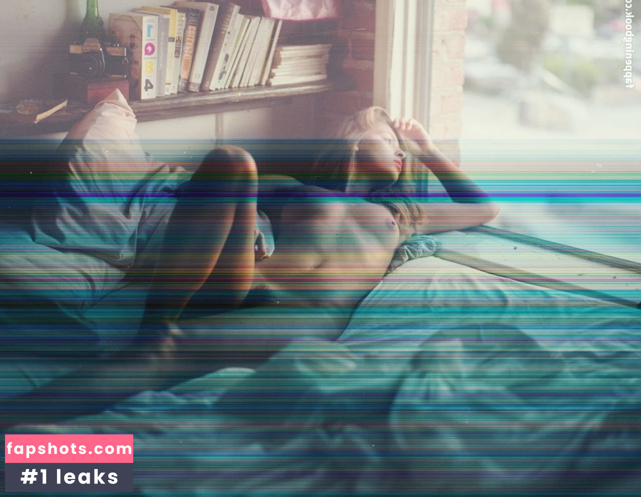 Marisa Papen Nude Leaks OnlyFans Photos #505 - LeakJerk