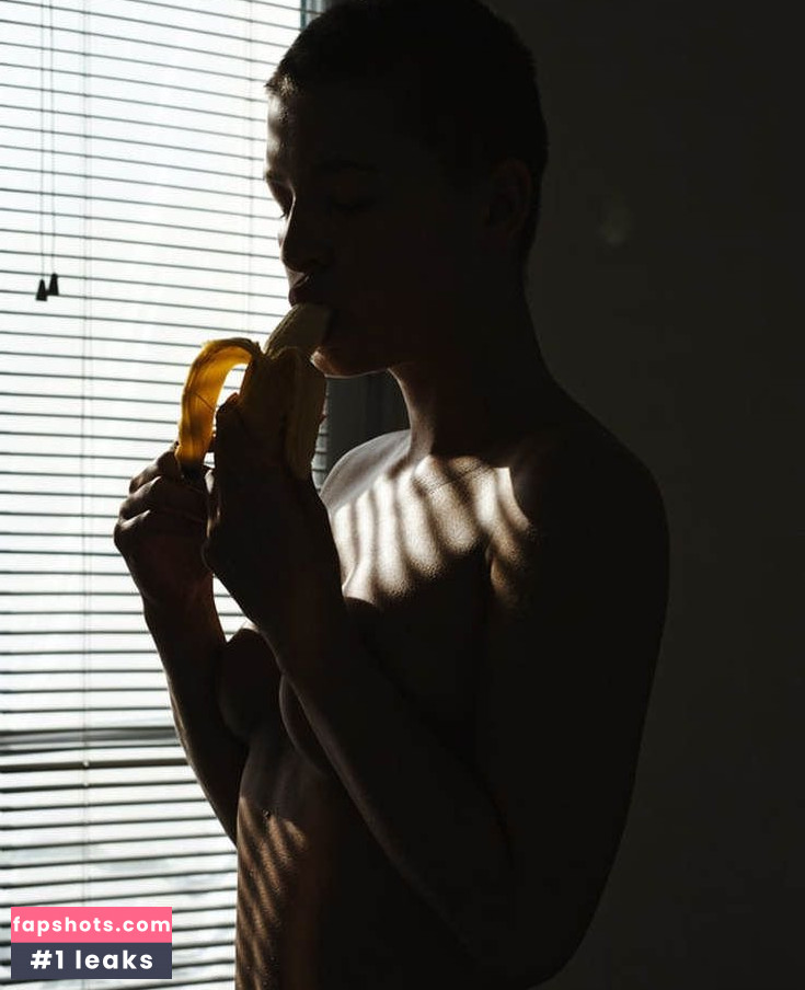 Marisa Papen Nude Leaks OnlyFans Photos #652 - LeakJerk