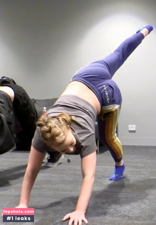 Marisha Ray gallery photo #20