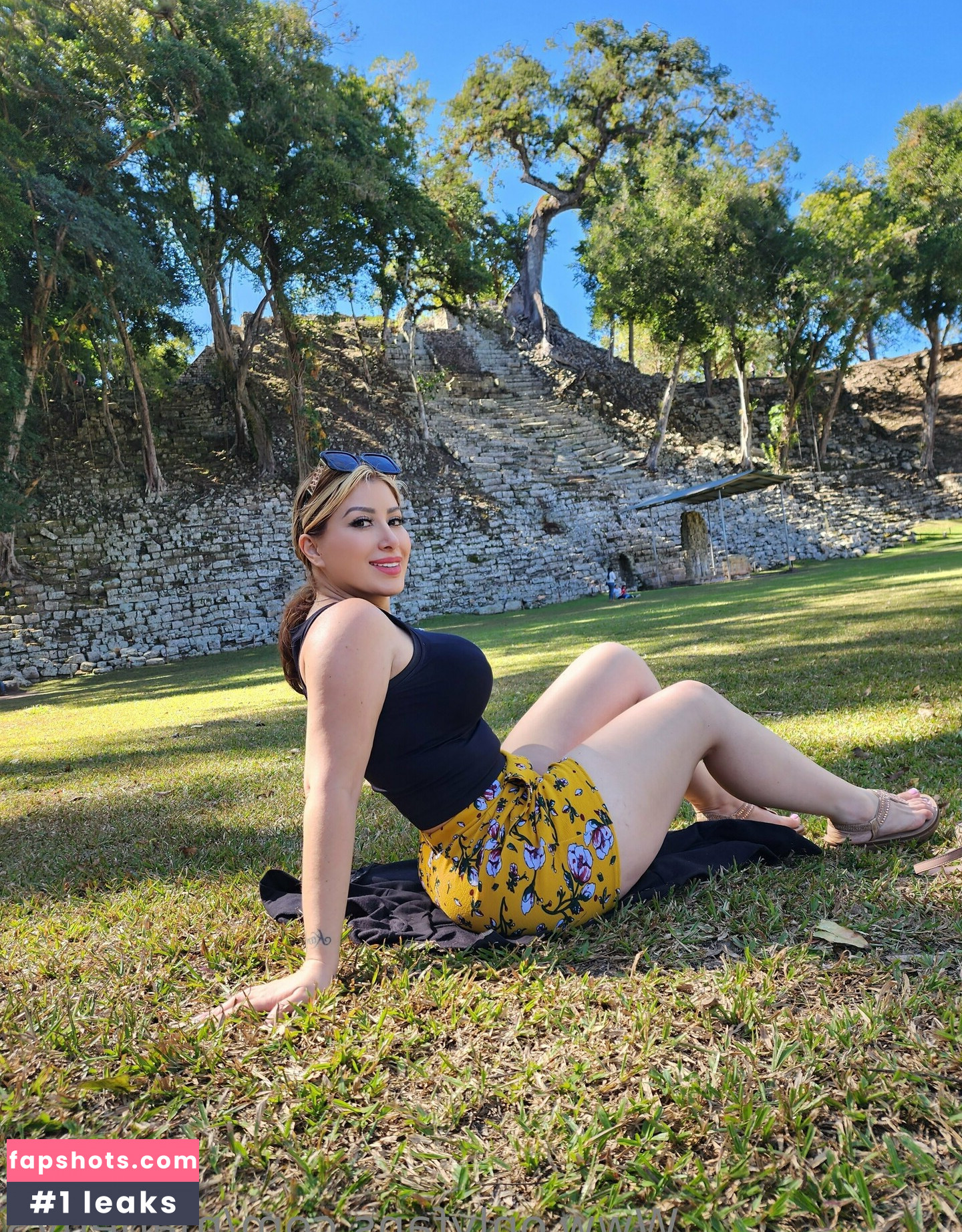 marleny3 gallery photo #13