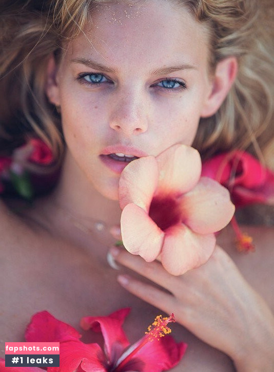 Marloes Horst gallery photo #23