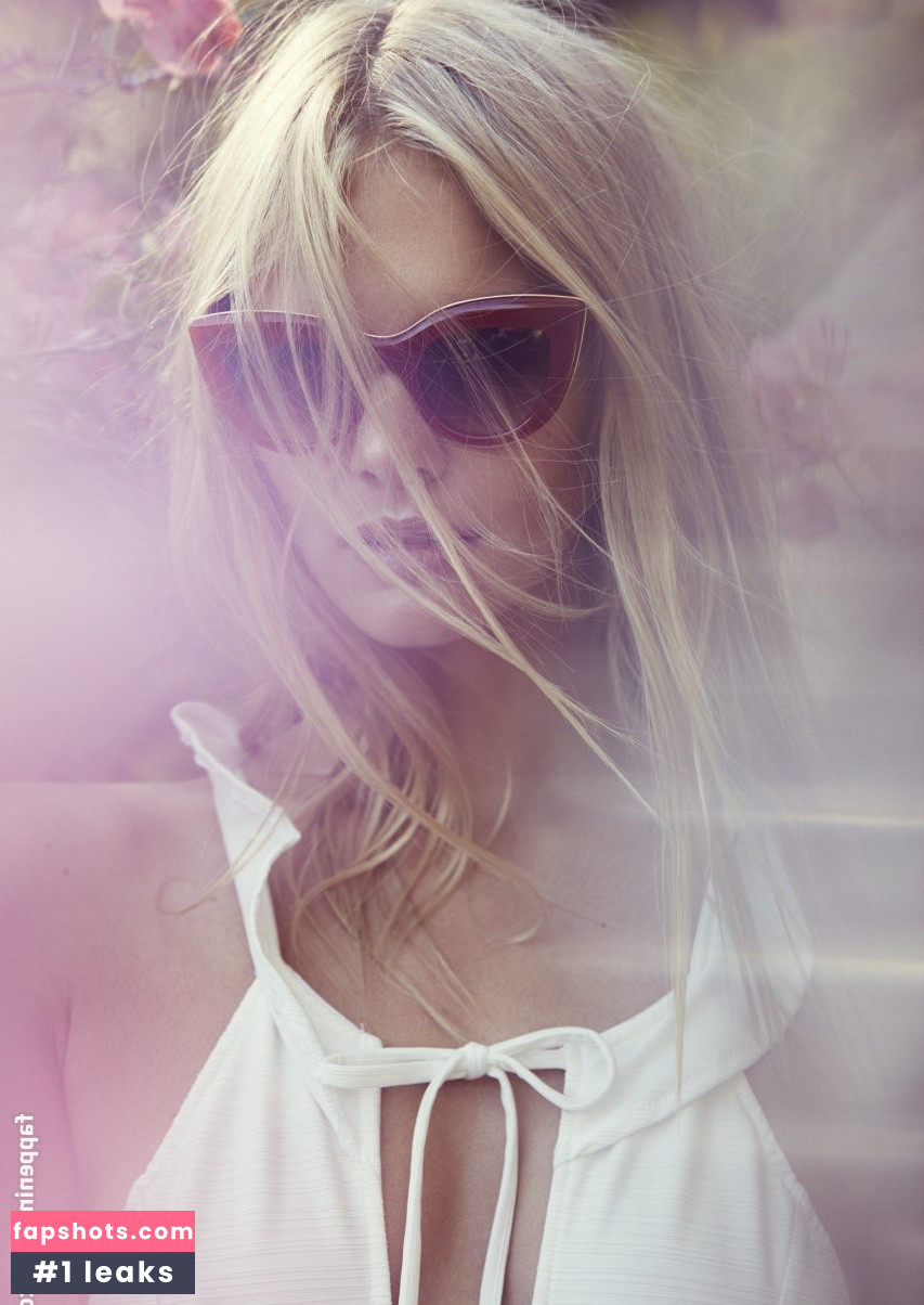 Marloes Horst gallery photo #52