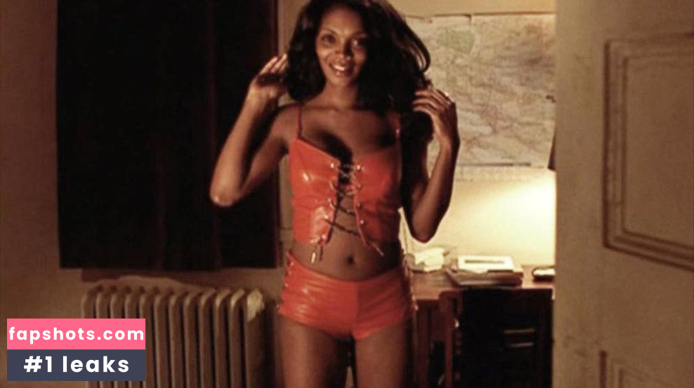 Marlyne Barrett gallery photo #6