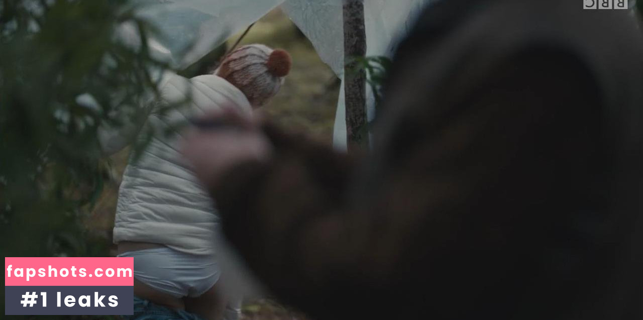 Marny Kennedy gallery photo #14