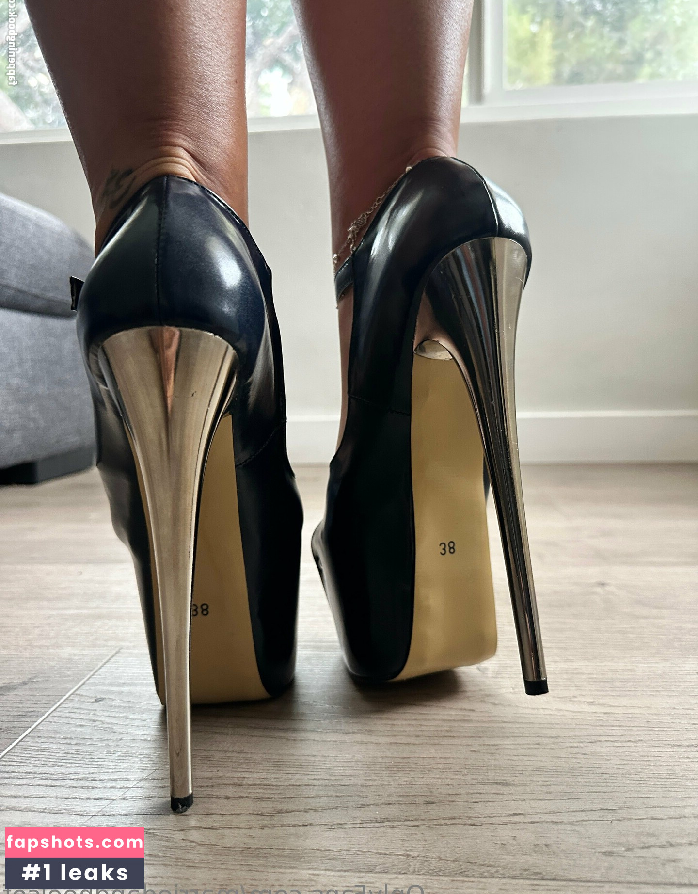 marriedandheelsof Nahé úniky fotek pouze od fanoušků #11 - Fapshots