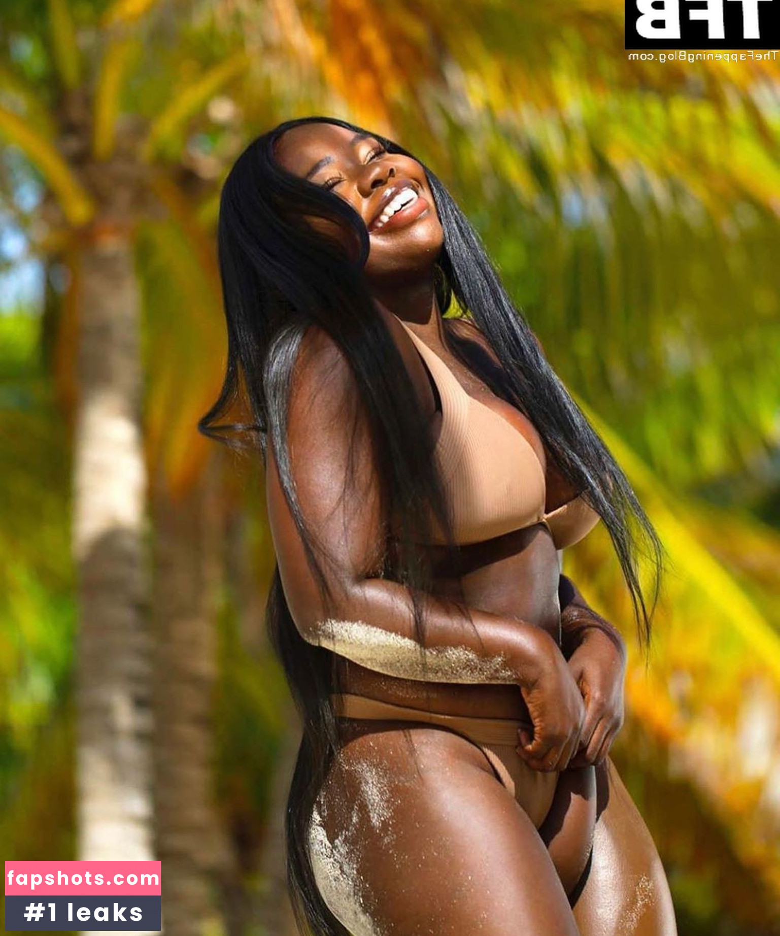 Marsha Elle gallery photo #29