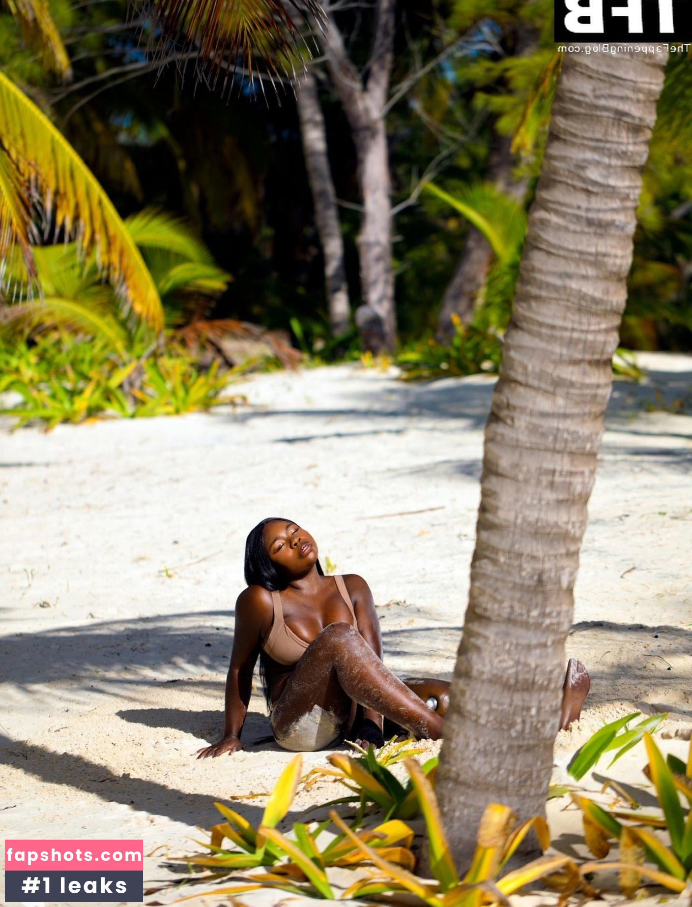 Marsha Elle gallery photo #42