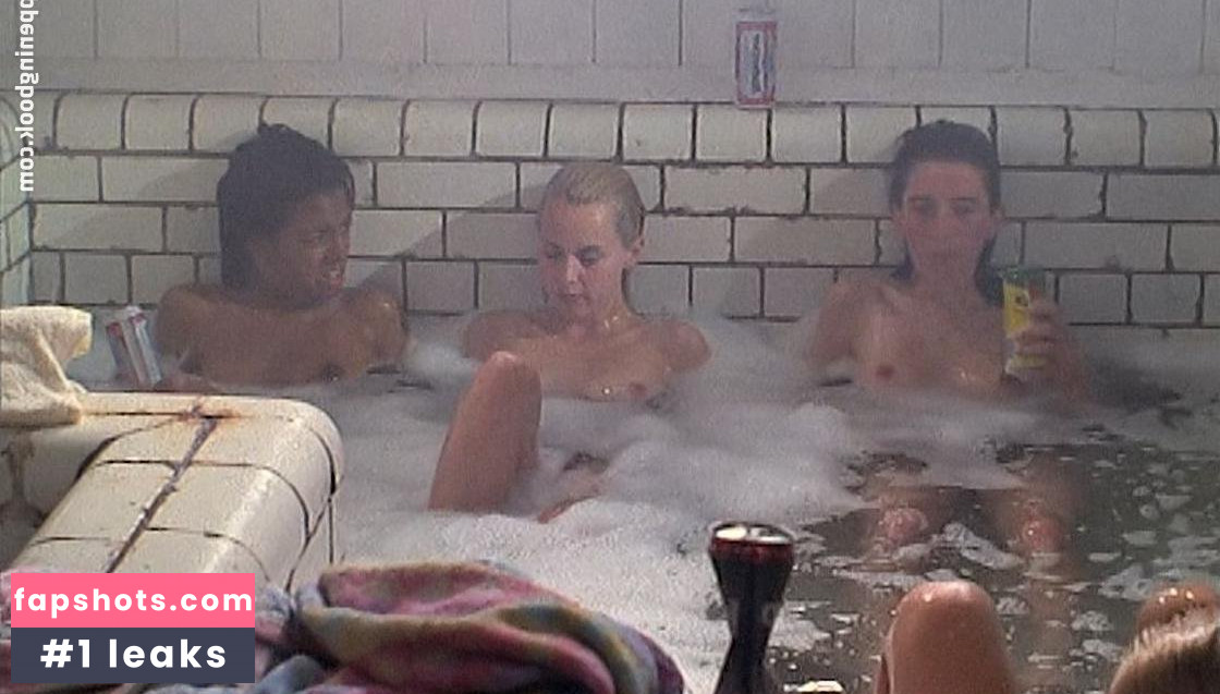 Marsha Thomason gallery photo #24