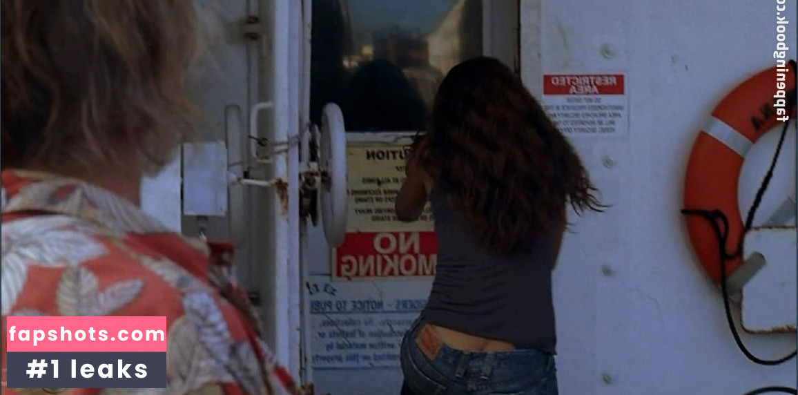 Marsha Thomason gallery photo #28