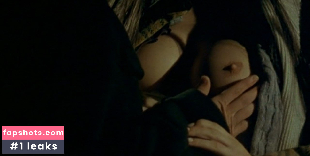 Marta Angyal gallery photo #4