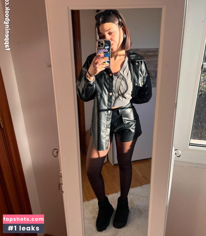 Marta De Lola gallery photo #2