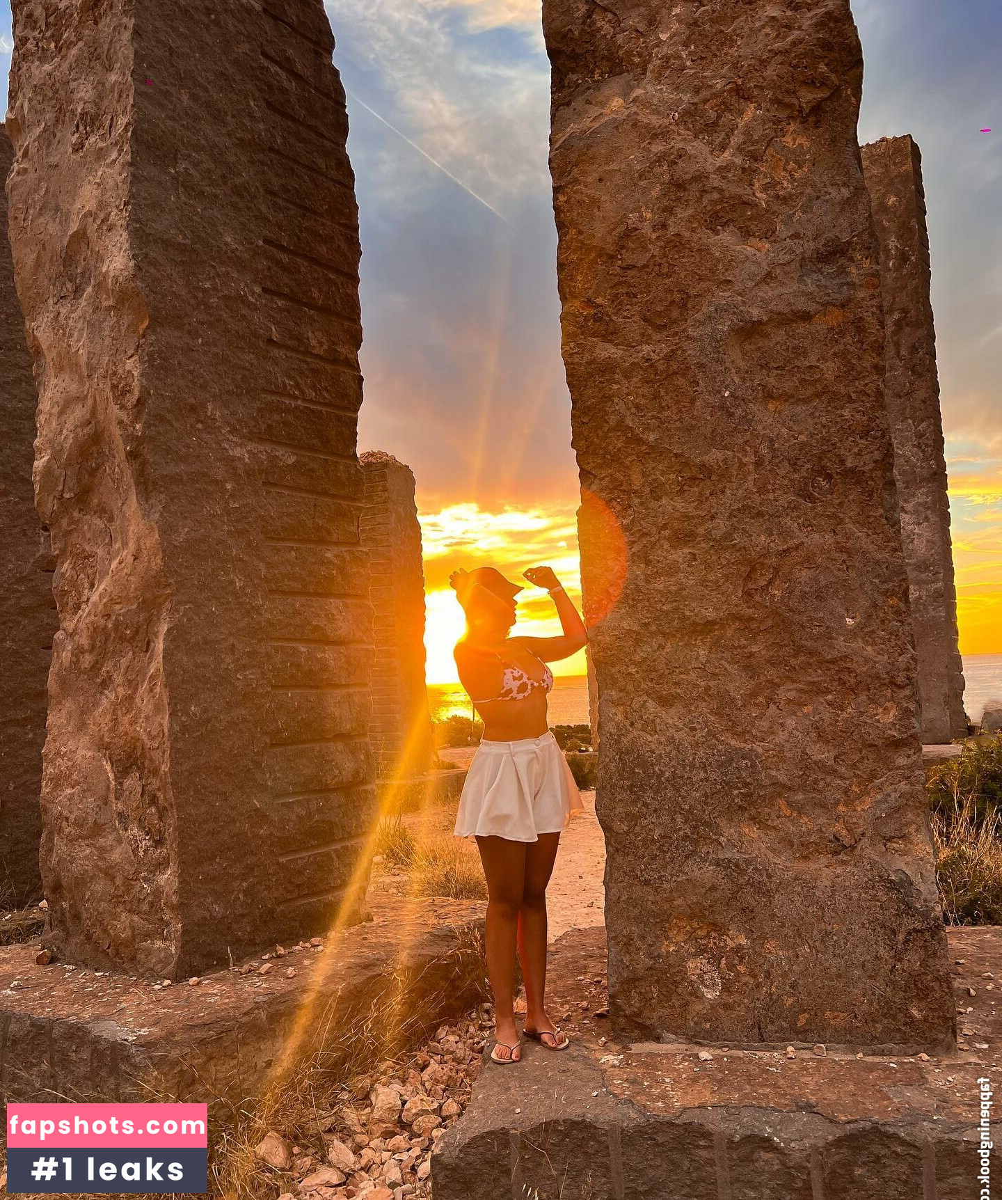 Marta De Lola gallery photo #15