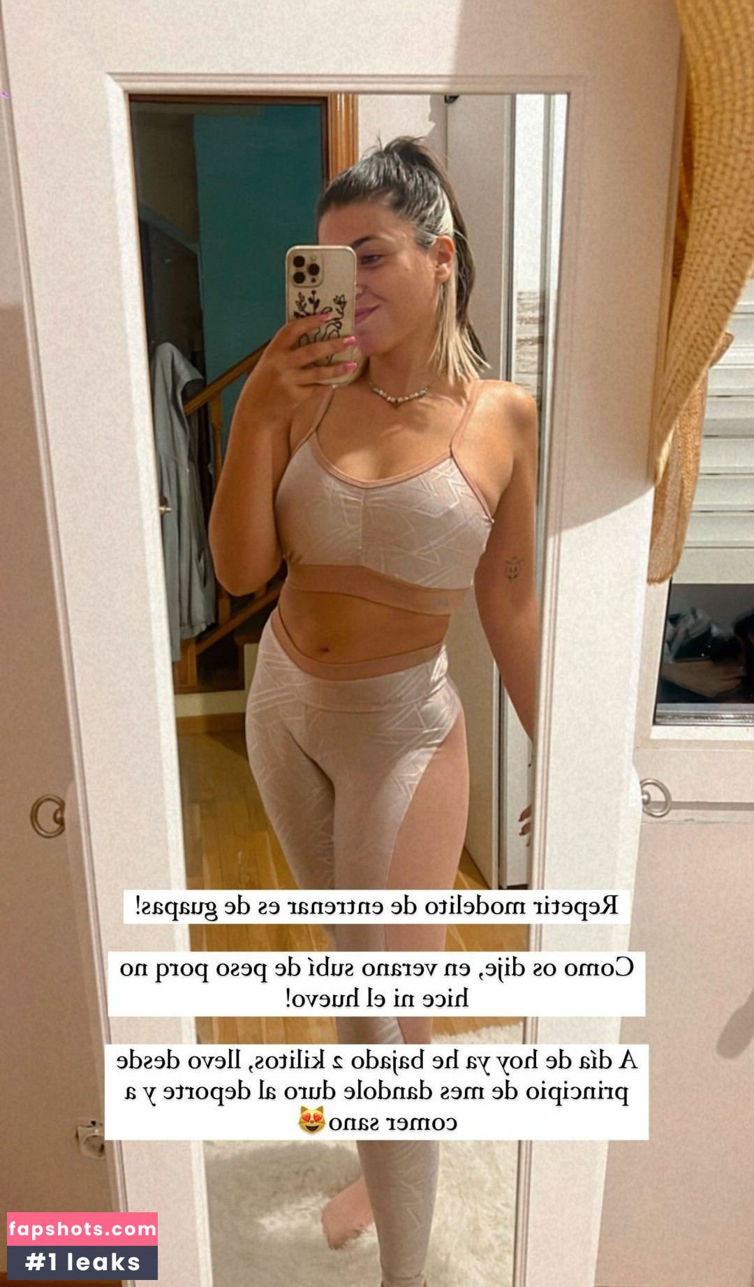 Marta De Lola gallery photo #17