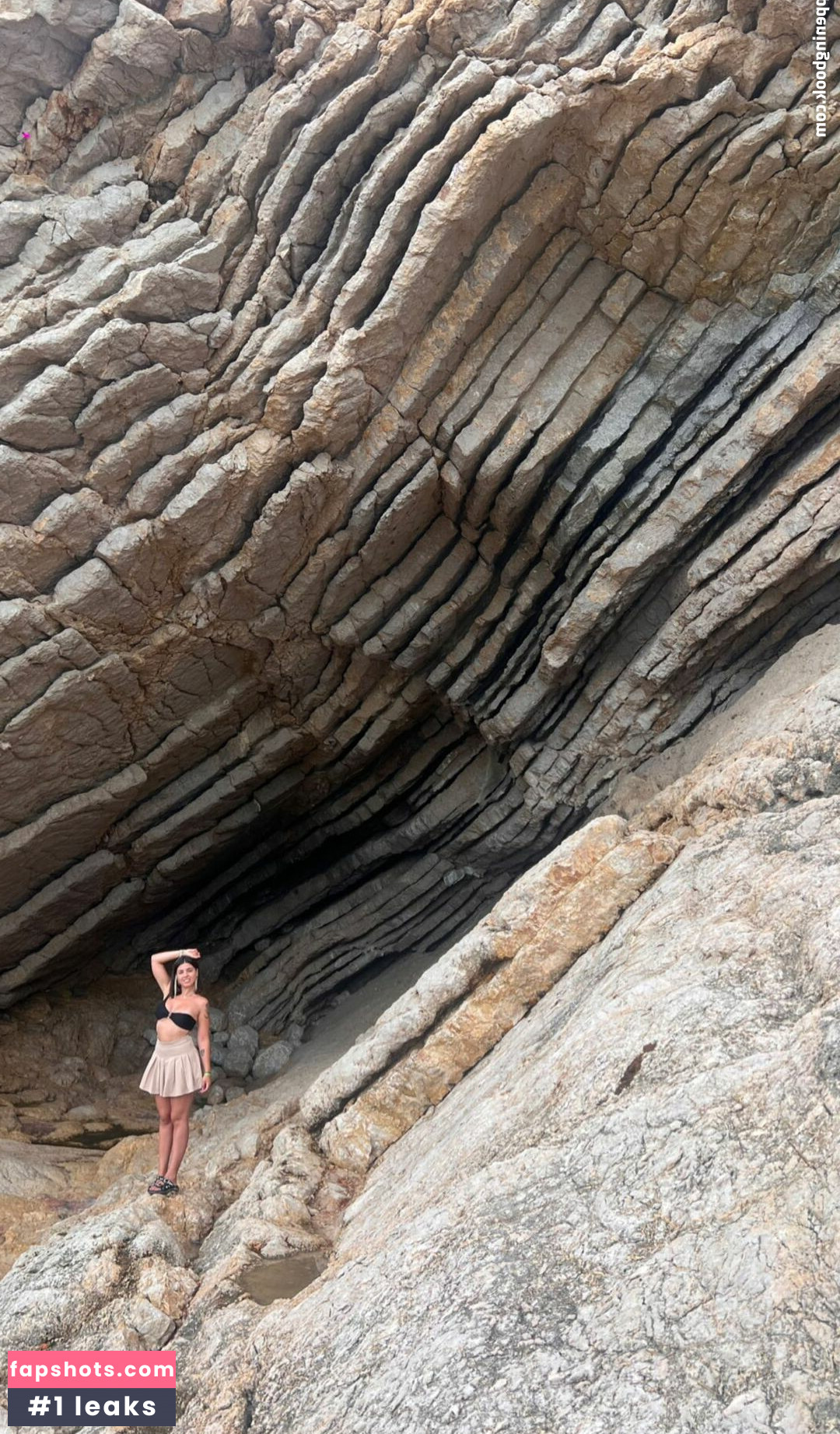 Marta De Lola gallery photo #32