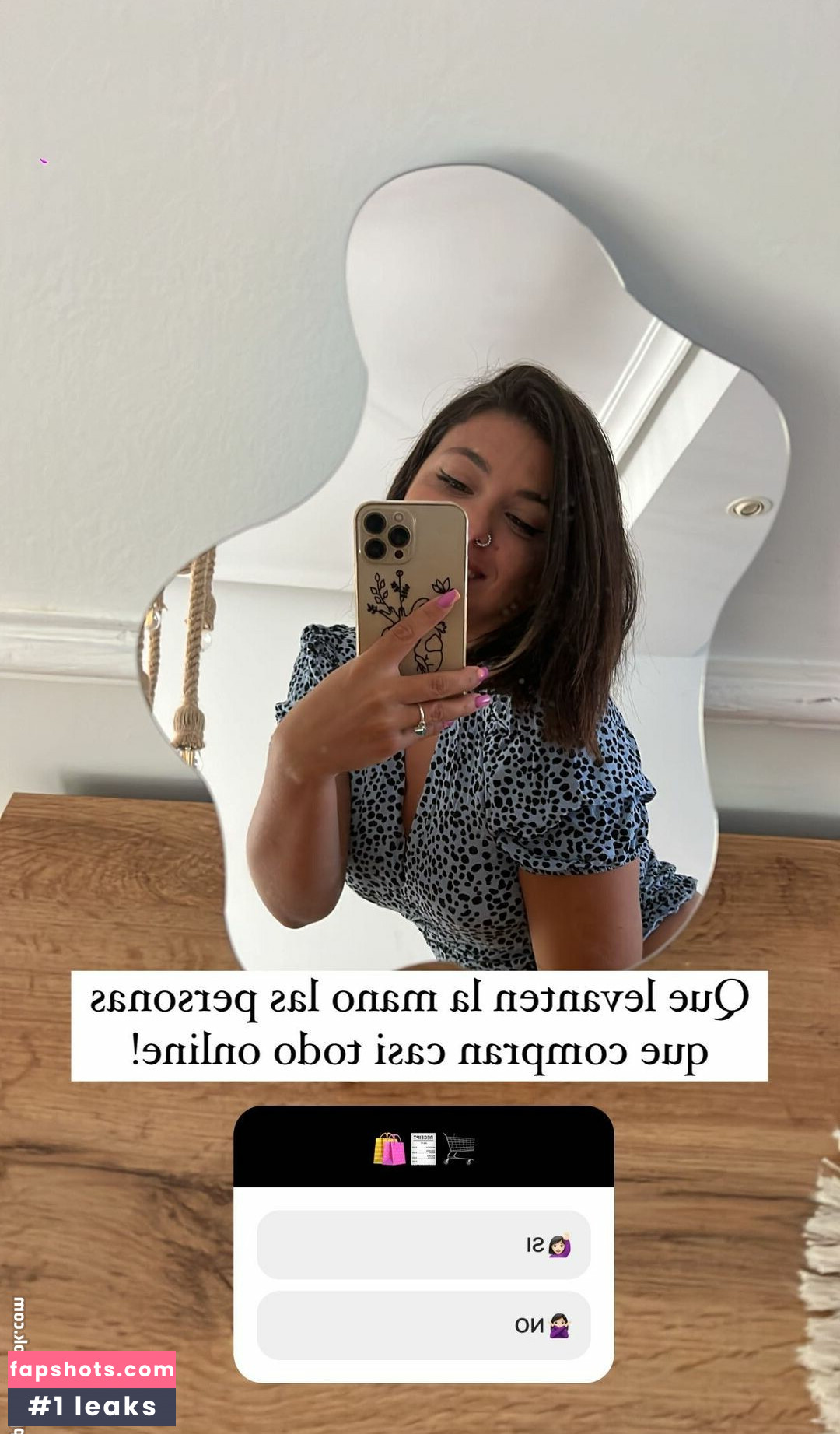 Marta De Lola gallery photo #33