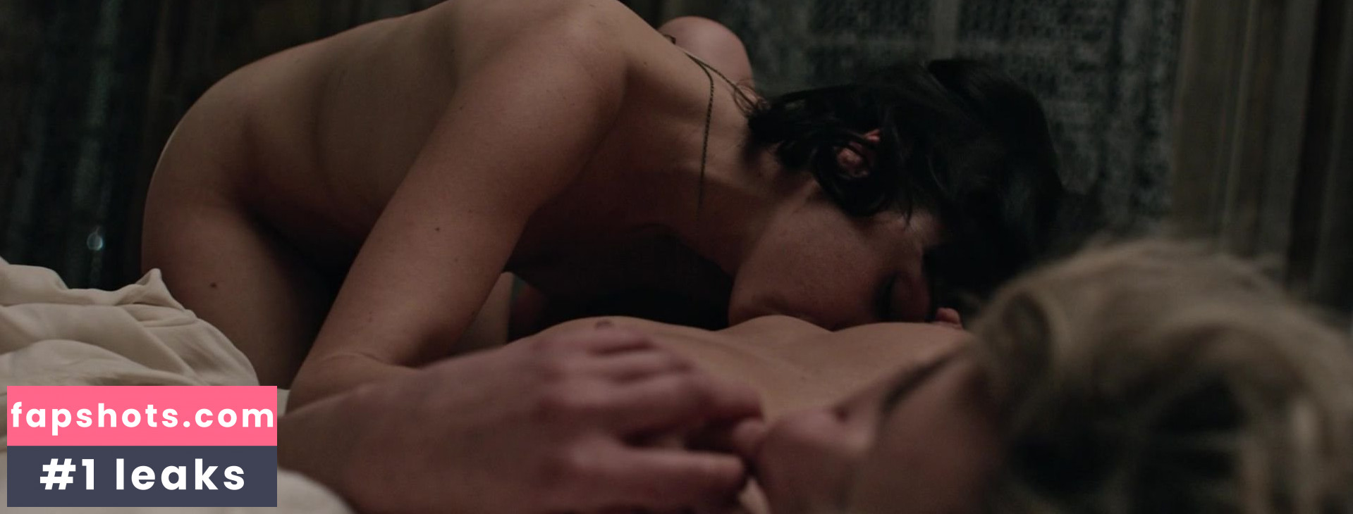 Marta Gastini nude babe gallery