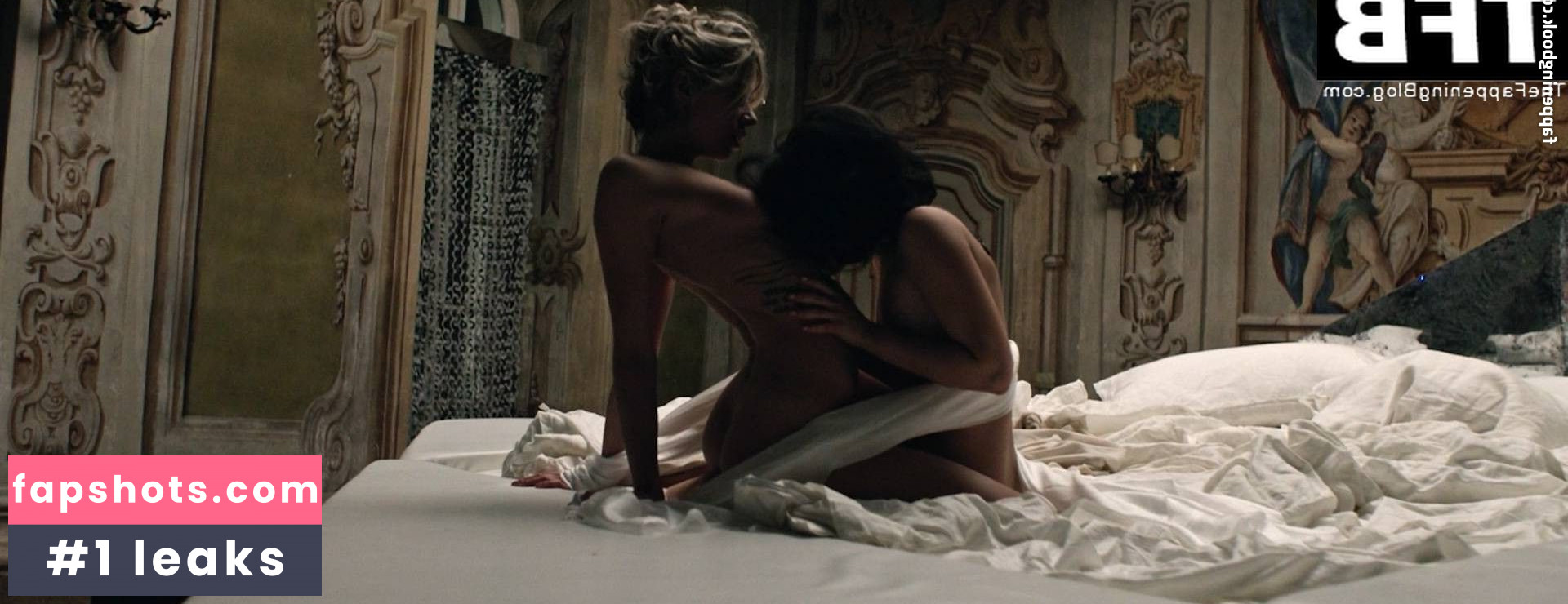 Marta Gastini gallery photo #23