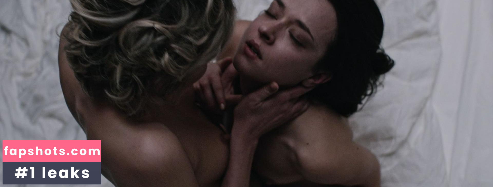 Marta Gastini gallery photo #42