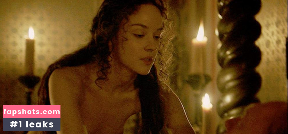 Marta Gastini gallery photo #43