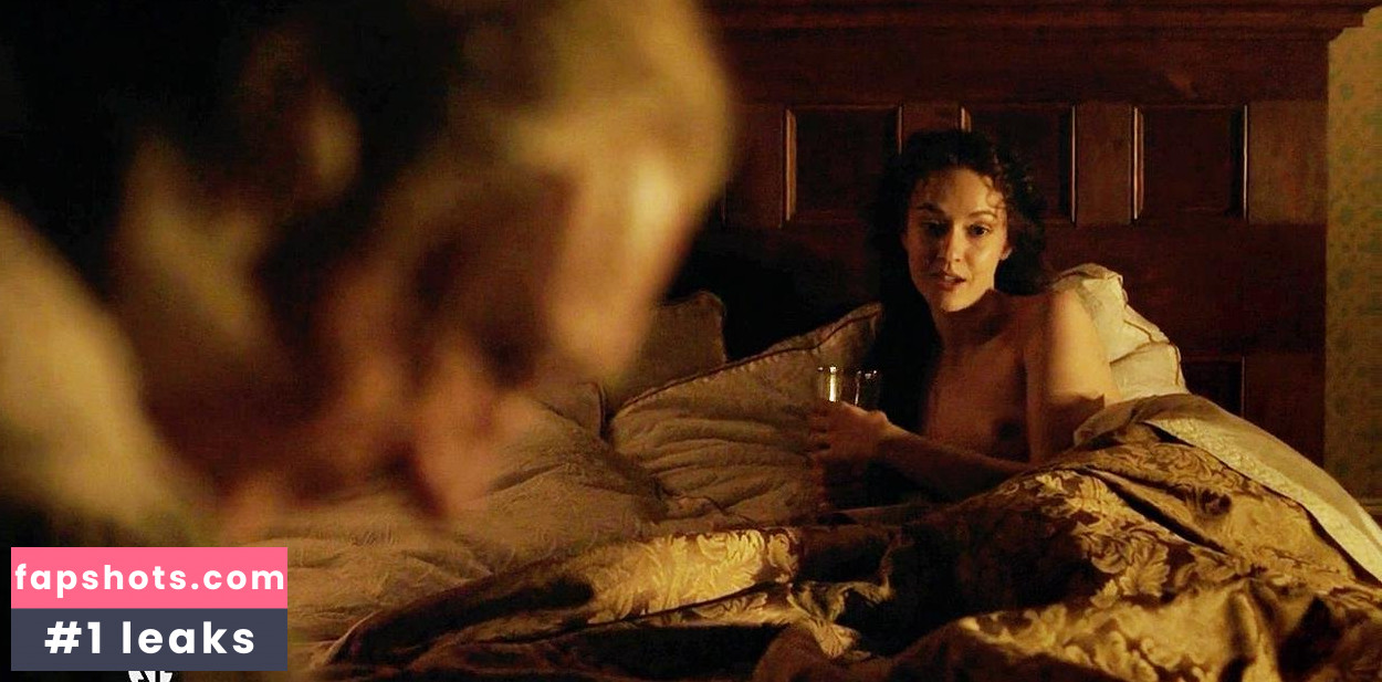 Marta Gastini gallery photo #47