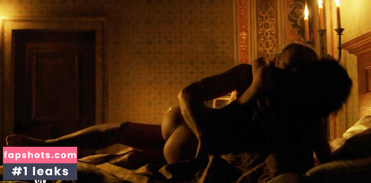 Marta Gastini gallery photo #48