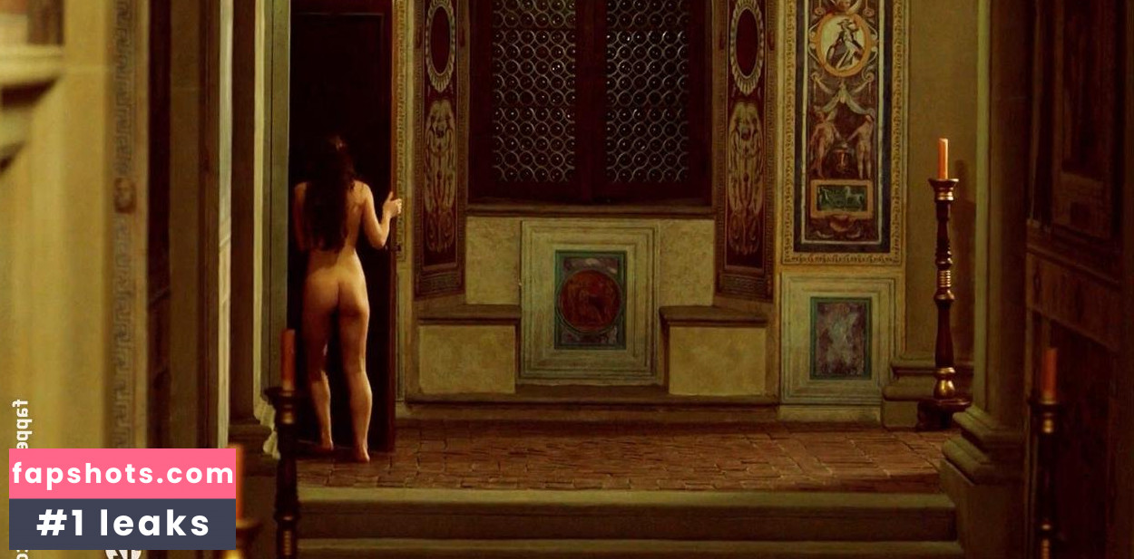 Marta Gastini gallery photo #54