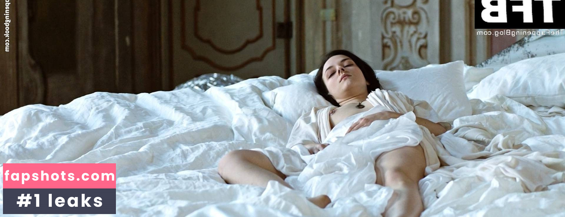 Marta Gastini gallery photo #8